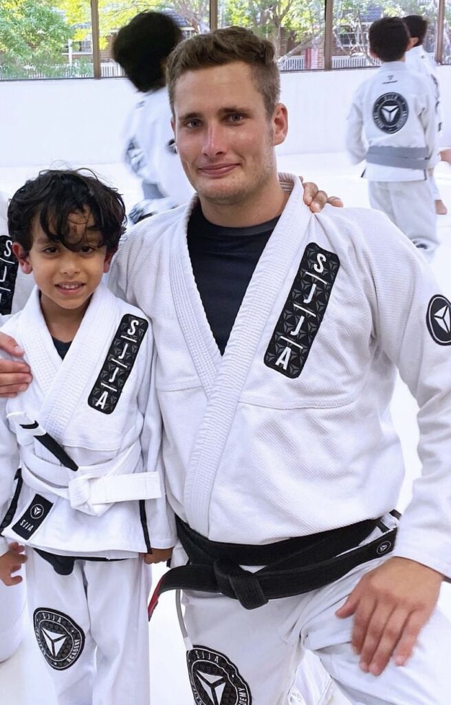 This image has an empty alt attribute; its file name is IMG-4679-656x1024.jpg